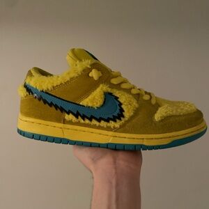 Nike Yellow and Blue grateful dead Sneakers